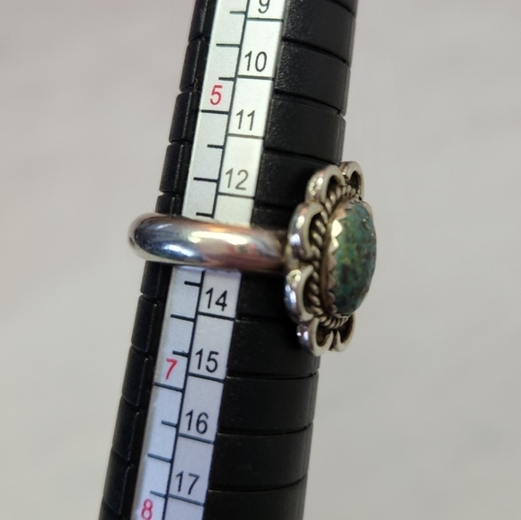 Vintage Navajo silver turquoise ring - Picture 4 of 11